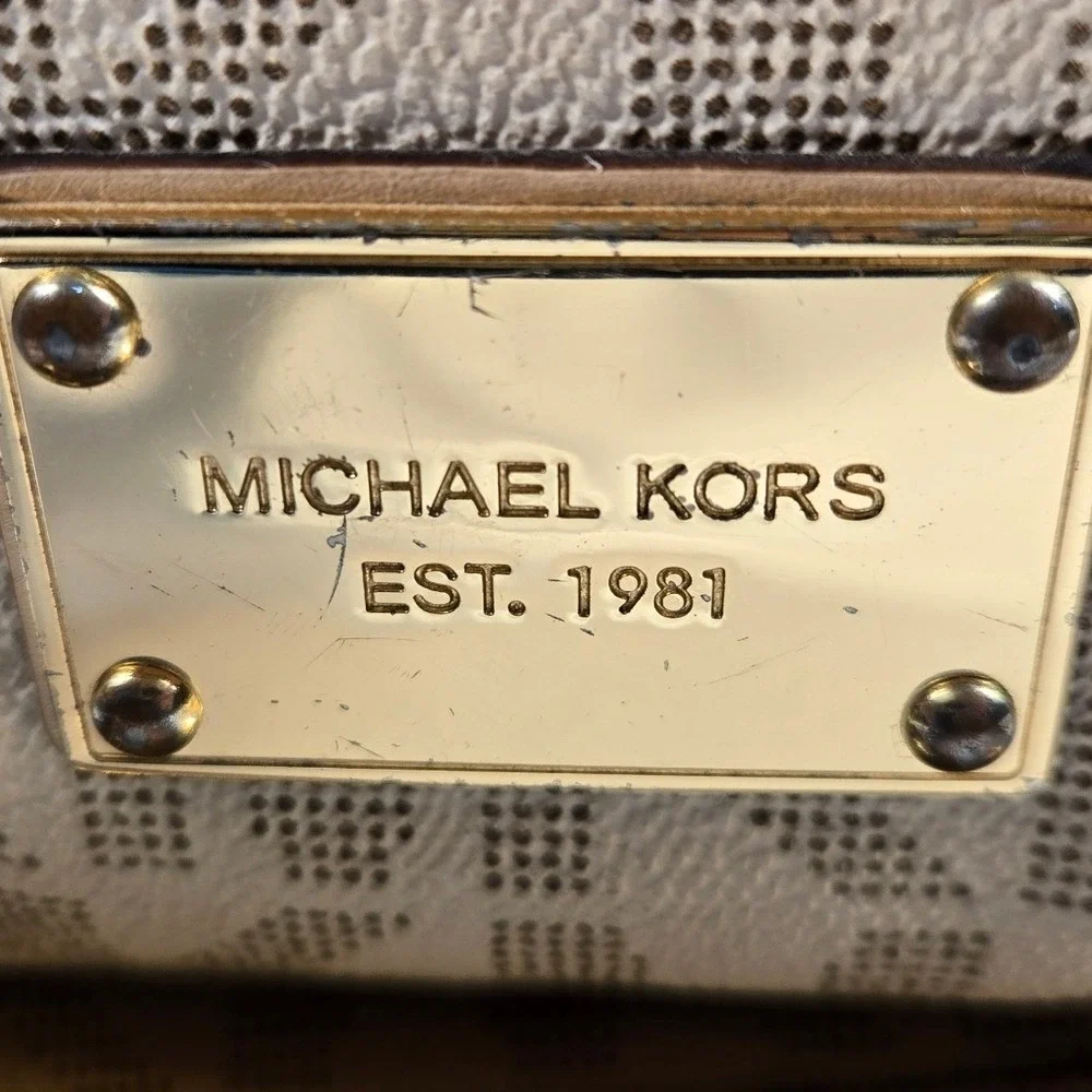 Vtg. Michael Kors Vanilla Signature Logo Crossbody Bag & Zip Wallet Set NS-1501